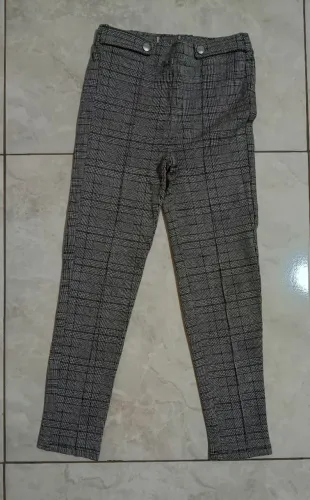 Calça infantil xadrez tamanho 10