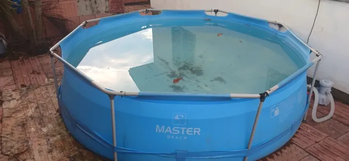 Vendo piscina 5.100 litros