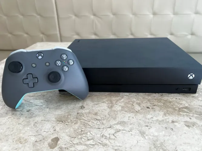 Xbox One X 1Tb