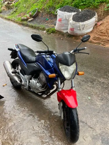 Cb 300r devendo 