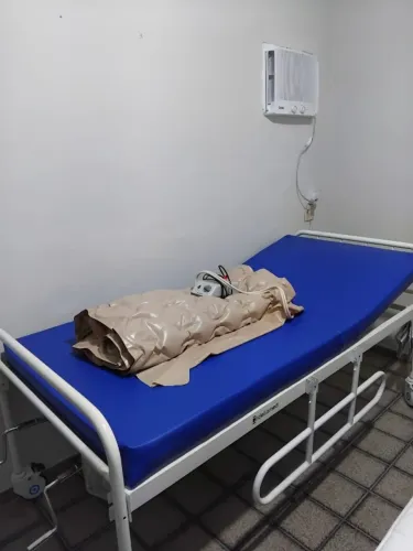 Cama hospitalar manual DX2 2 movimentos + colchão pneumático air plus anti escaras 220v