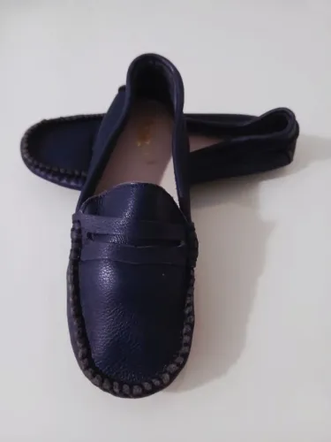 Vendo esse sapato infantil menino num 31 em couro Usado em bom estado