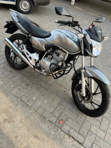 Moto zera no meu 125 cilindradas nova de tudo ano 2001