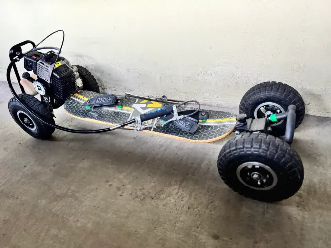 skate off-road motorizado