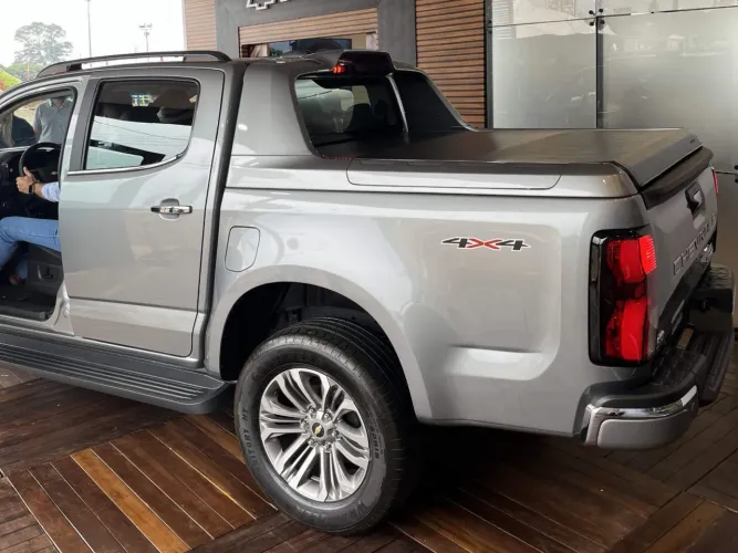 Chevrolet S10 Pick-up LTZ 2.8 TDI 4X4 CD Dies.aut 2027