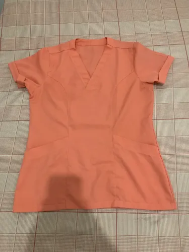 VENDO CONJUNTOS DE FARDAS / SCRUB FEMININO - TAMANHO G