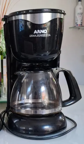 Vendo cafeteira elétrica ARNO por 100 reais