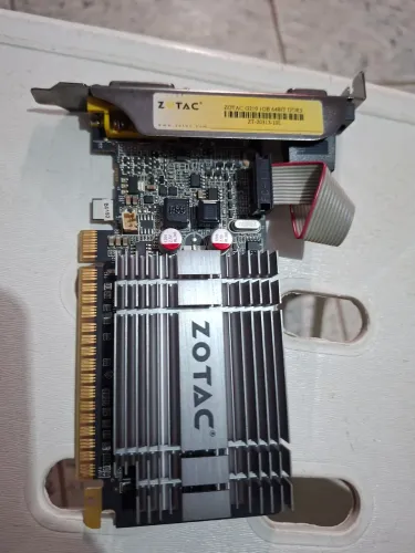 PLACA DE VÍDEO ZOTAC G 210 1 GB 64 bits DDR3