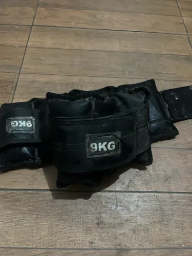 Par de Caneleira/peso tornozeleira 9 kilos