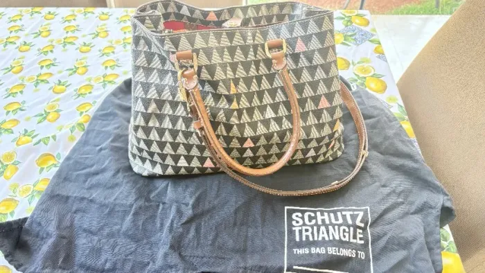 Bolsa Schutz Triangle Lara