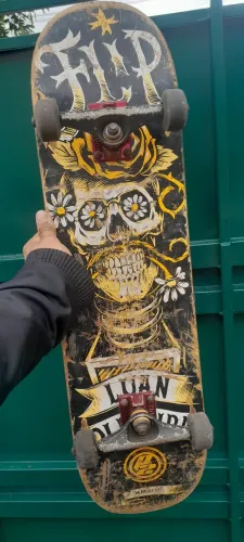 VENDO SKATE USADO MONTADO SHAPE FLIP LUAN OLIVEIRA 