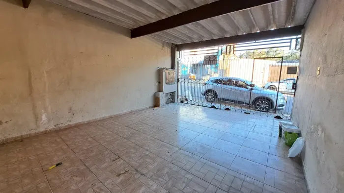 Sobrado de 100m2 para Locação com 2 dorm, sala, coz, w.c, a.s e 1 vaga em Mauá - Jardim So