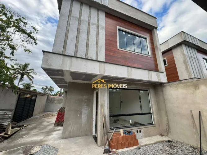 Casa com 3 dormitórios à venda, 114 m² por R$ 650.000,00 - Recreio - Rio das Ostras/RJ