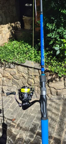 Kit Vara 12 lbs + molinete 1000