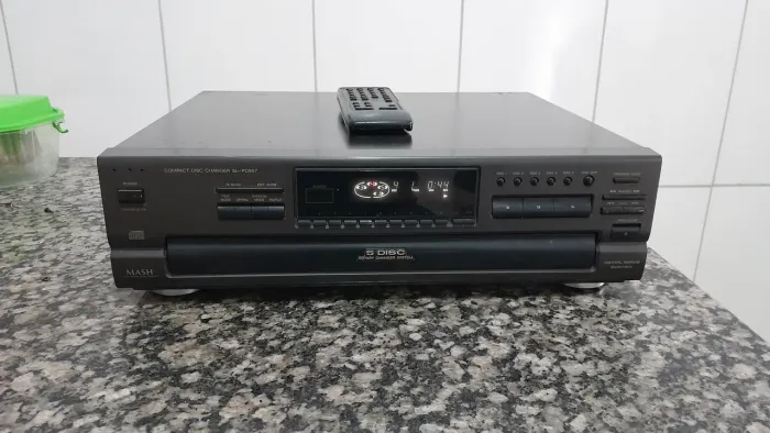 Toca CD technics sl-pd867