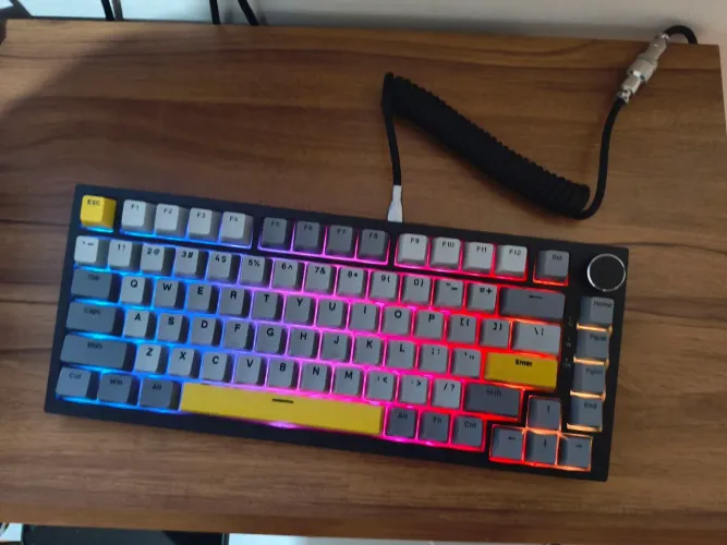 Teclado MECÂNICO Ajazz TROCO LER DESCRIÇÃO.