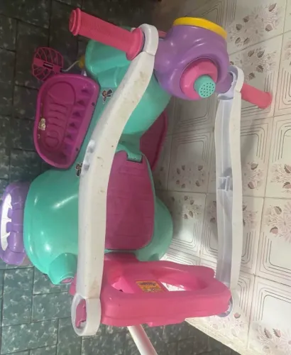 Motoca com pedal