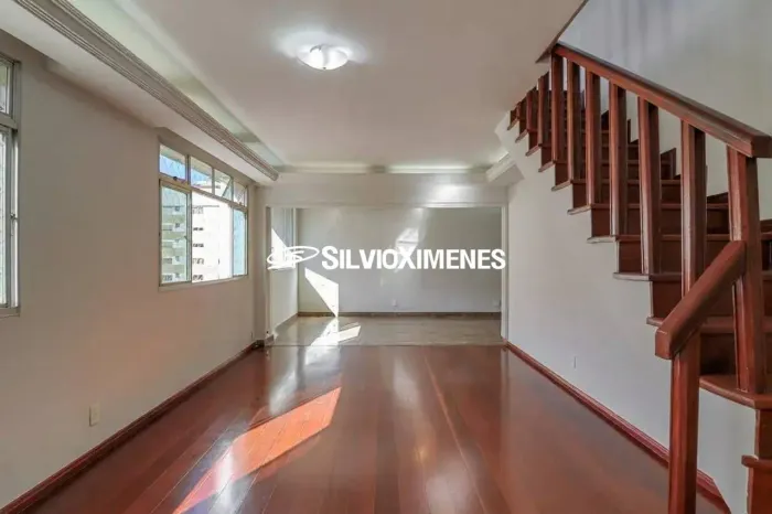Residencial Cobertura no Lourdes com 320,00 (M²), 4 quartos e 3 vagas para Venda
