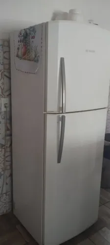 Pra sair logo geladeira duplex Bosch 550 litros impecavel