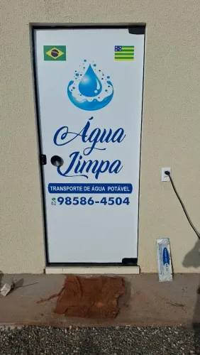 Caminhão pipa água
