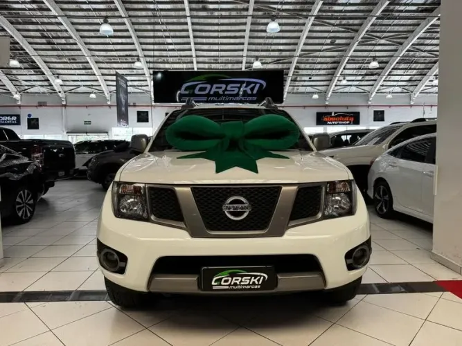 Nissan Frontier SV At.cd 4X4 2.5 TB Diesel Mec. 2015