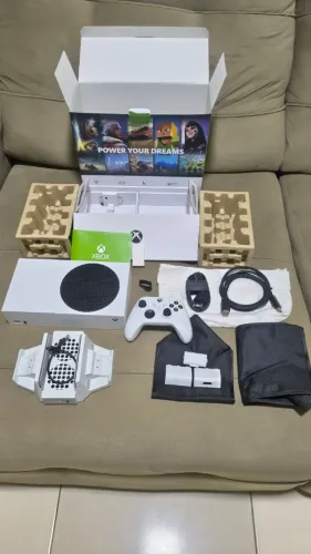 Xbox Series S Impecável + Extras (Único Dono)