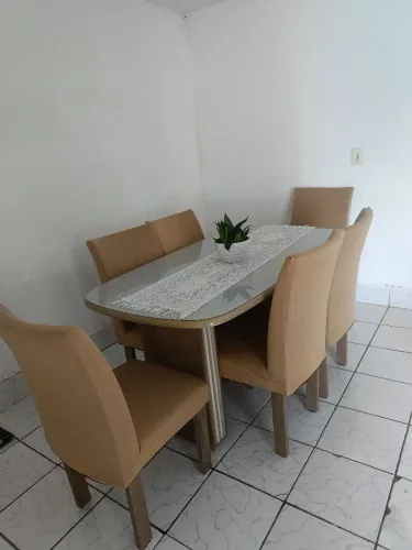 Mesa de 6 cadeiras 