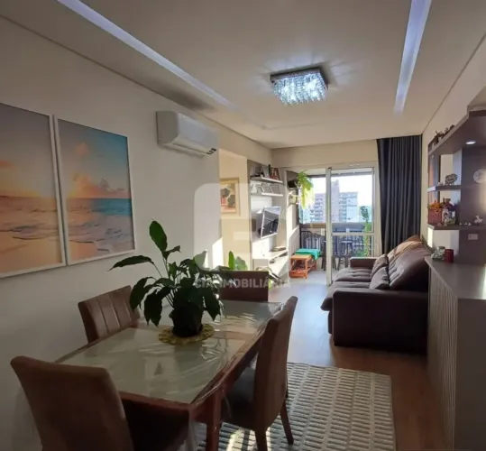Apartamento de 2 dormitórios à venda no Itacorubi em Florianópolis.