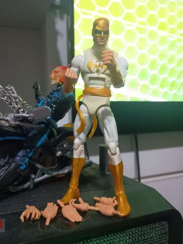 Punho de ferro branco wave Odin Marvel legends boneco figura iron Fist hasbro