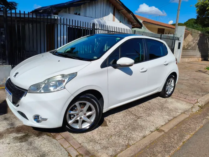 Peugeot 208 Allure 1.6 Flex 16V 5P Aut. 2016