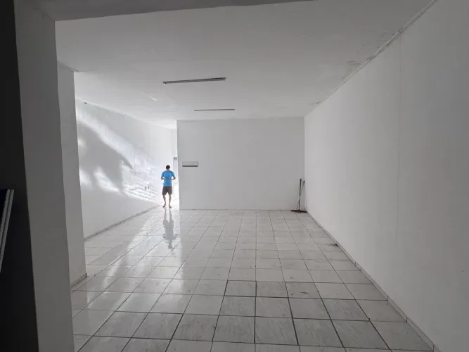 Alugo ponto comercial