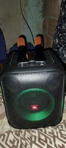 JBL parybox Encore ESSENTIAL + dois microfone JBL originais