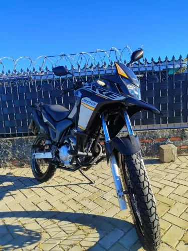 XRE 300 Adventure 
