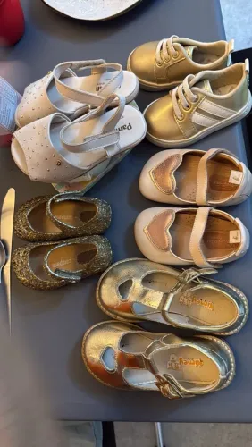 Sapatos de menina