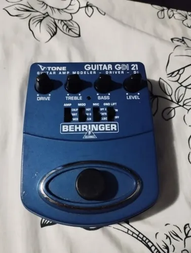 Pedal Behringer V-Tone GDI21