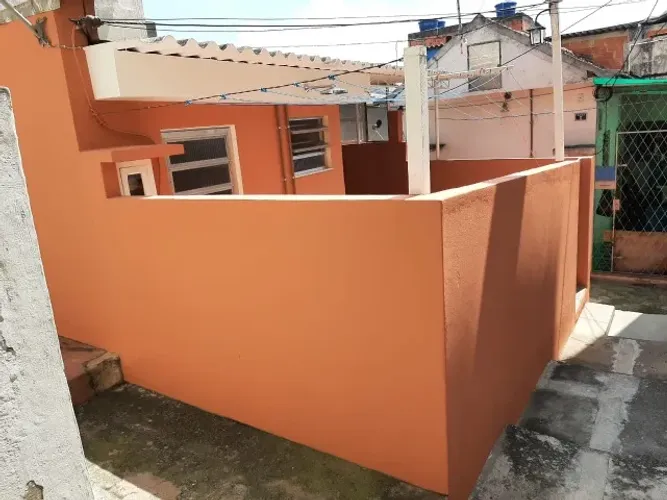 ALUGA-SE CASA DE 1 QUARTO EM SÃO JOÃO DE MERITI/RJ.