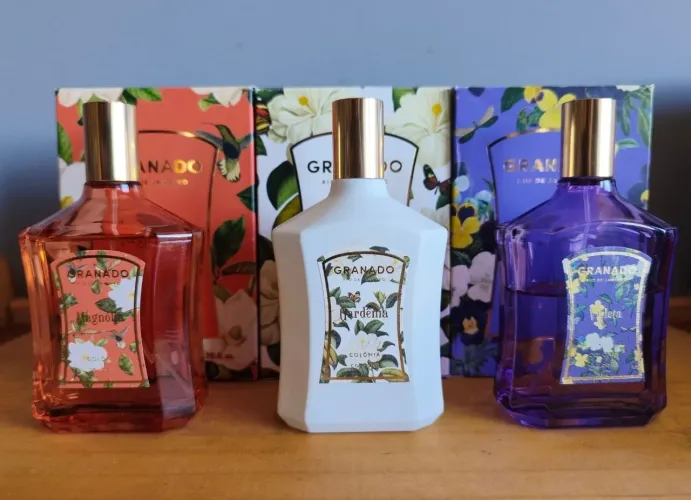Colônia granado florais