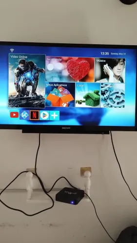 Tv 32 Semp, não é smart vai com o conversor 