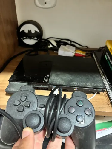 PS2 slim destravado c/ controle e jogos 
