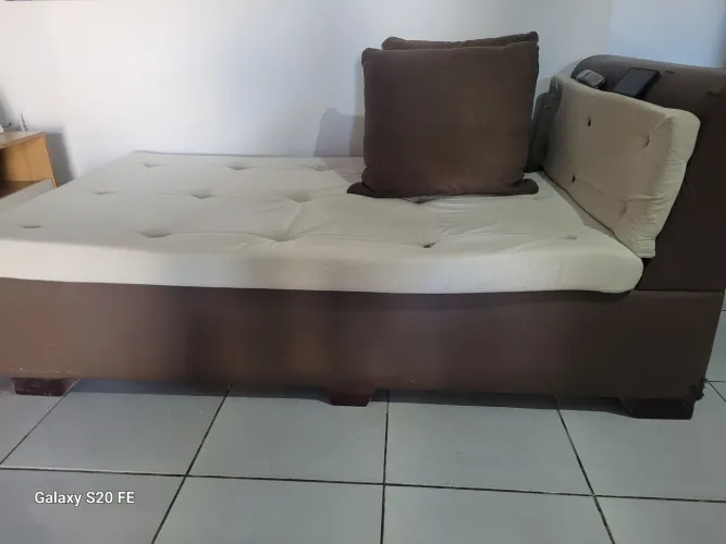 Sofá cama para ver filmes otimo