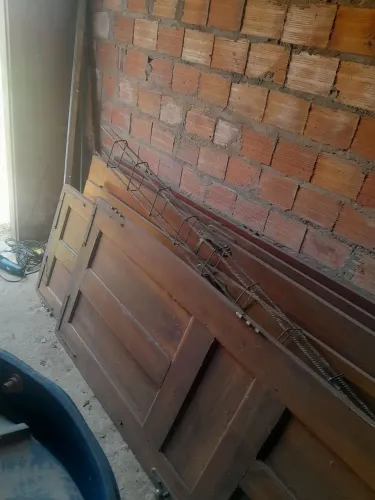 Portas, pia e outros