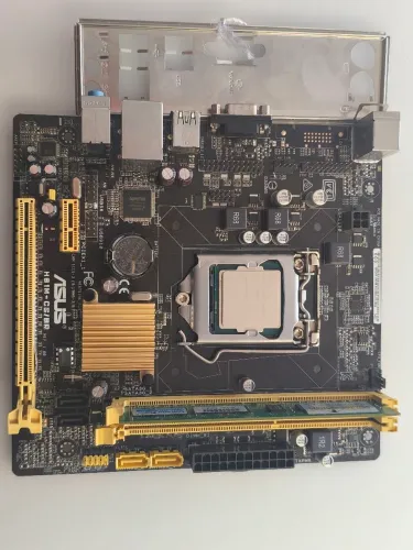 Kit upgrade ( H81M-CS + i3 4170 + 4gb DDR3 + Espelho)
