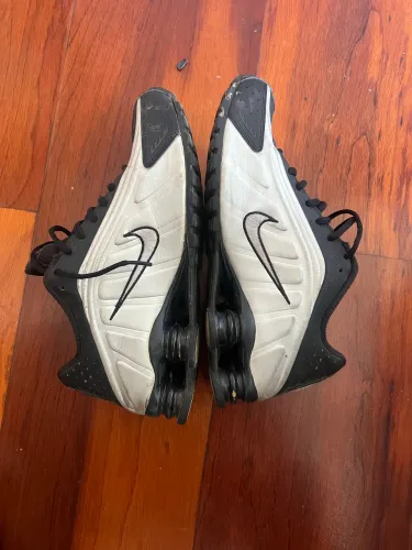 Nike shox R4