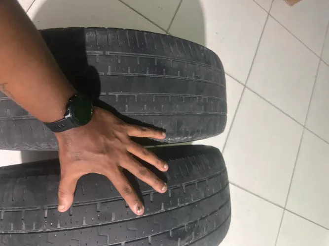 Pneus aro 16 215/65