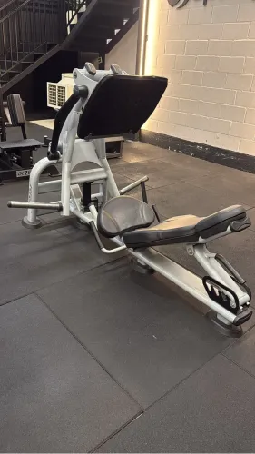 Leg press articulado total health