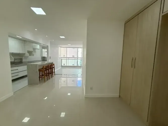 Apartamento com 3 Quartos itapuã Lazer club. _
