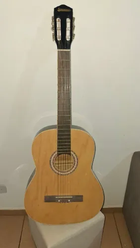 Violão serenna