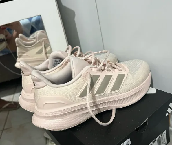Tênis adidas Ultraboost 5 Tamanho 36