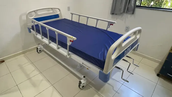 Cama Hospitalar Dellamed DX3 3 Movimentos + Colchão - Novíssima