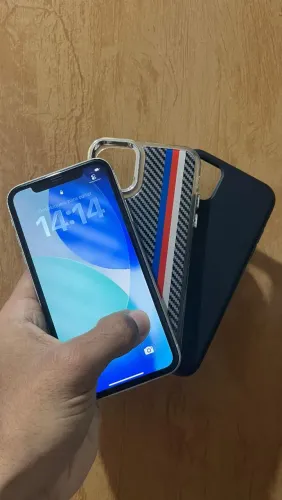 Vendo esse lindo iPhone 11 na caixa 
